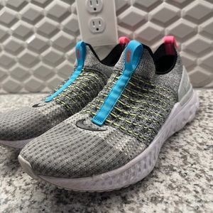 Men’s Nike FlyKnit running shoes